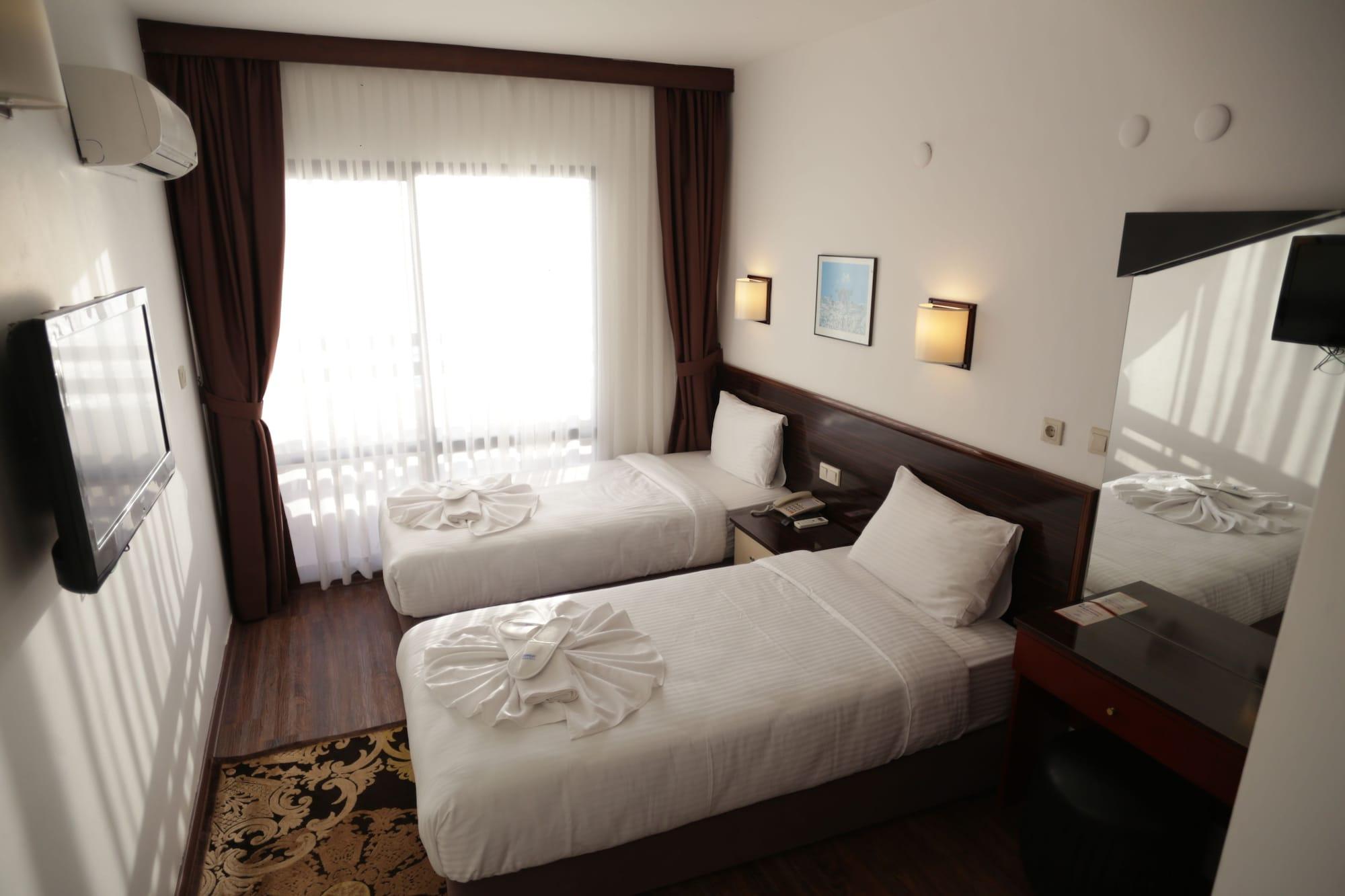 Sunday Otel 3*