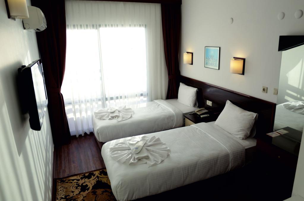 Otel Sunday