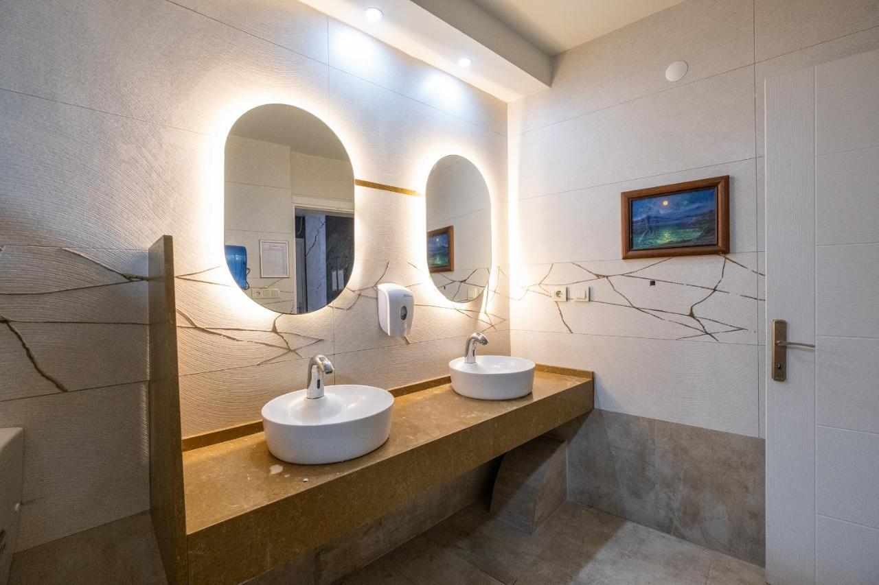 Sunday Otel Kuşadası
