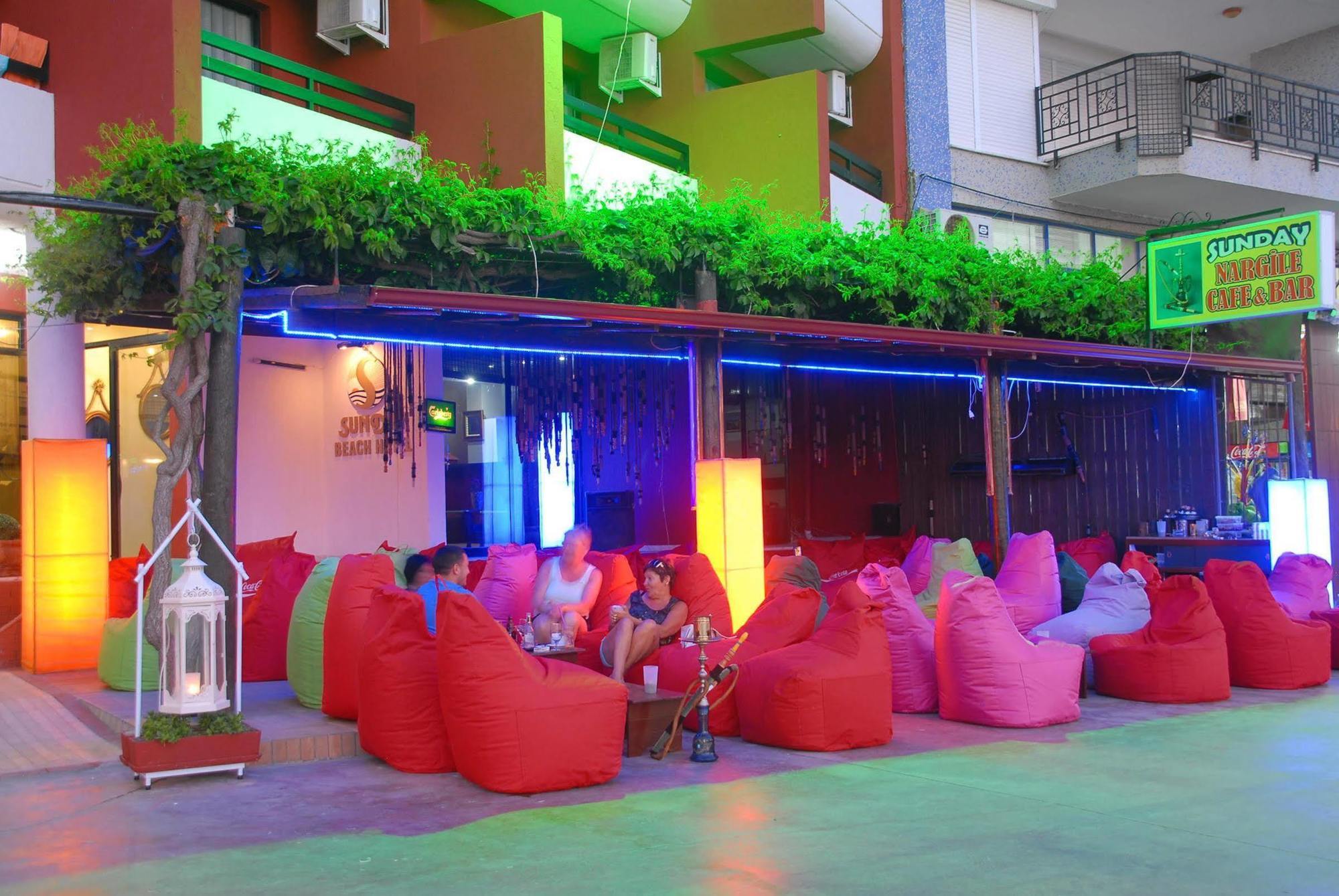 Sunday Otel