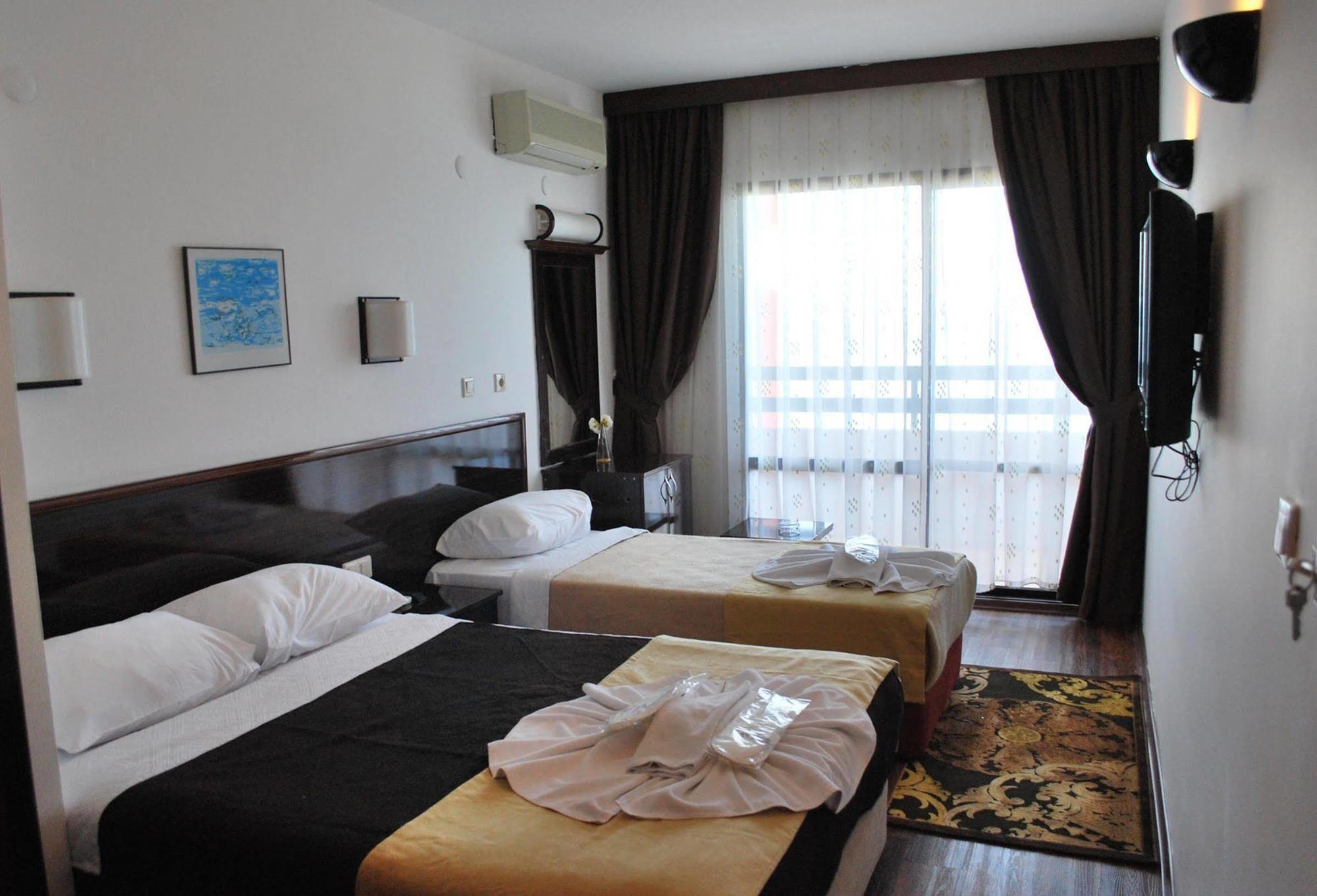 Otel Sunday 3*